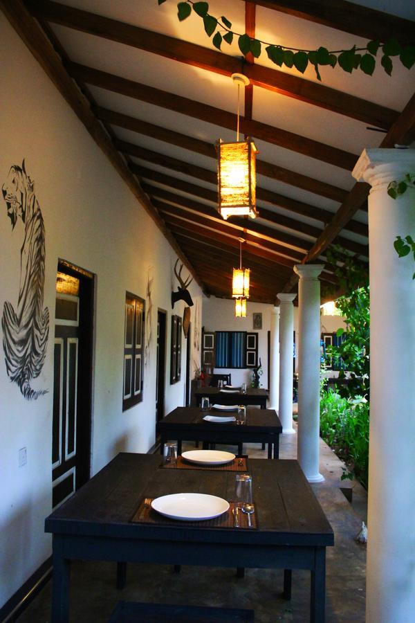 The Courtyard Villa Sigiriya Exterior photo